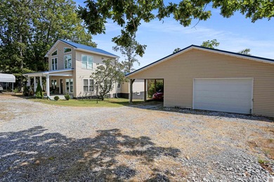 Built in 2023 this 3 bedroom, 3 bath home sits on a spacious 1/2 - photo 17