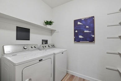 Rare loft-style condo just steps from the vibrant heart of - photo 23