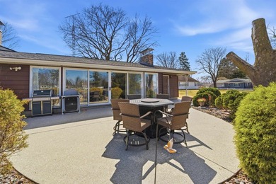 Enjoy scenic water views and breathtaking sunsets from this - photo 28