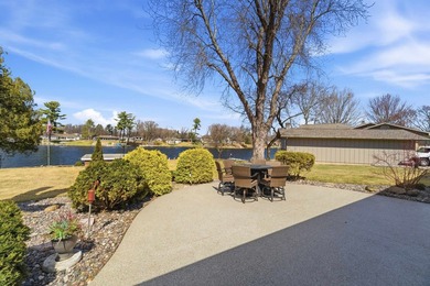 Enjoy scenic water views and breathtaking sunsets from this - photo 29