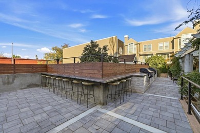 Rare loft-style condo just steps from the vibrant heart of - photo 39