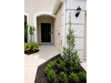 Enjoy peace of mind in this beautiful home in West Palm Beach - photo 2