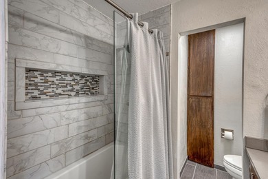OWNER FINANCING AVAILABLE. This home is comfortable and private - photo 15