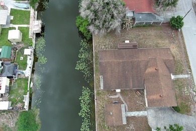 FULLY FURNISHED waterfront home on .35 acres in Glades County - photo 6