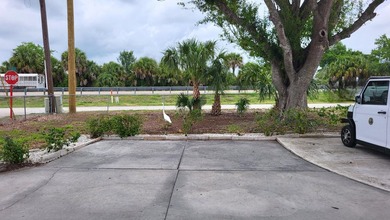 FULLY FURNISHED waterfront home on .35 acres in Glades County - photo 8