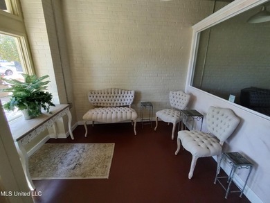 Nice Office In The Heart of Downtown Moss Point! We Are Next To - photo 3
