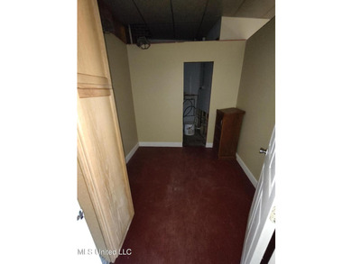 Nice Office In The Heart of Downtown Moss Point! We Are Next To - photo 6