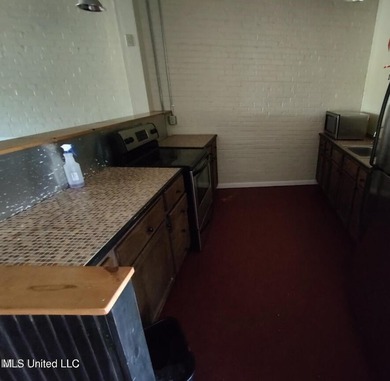 Nice Office In The Heart of Downtown Moss Point! We Are Next To - photo 8