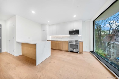 East River Condo Sale Pending in Astoria New York