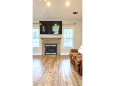Welcome to 11 Rolling Green Circle - this expertly crafted and - photo 12