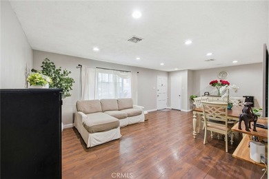 Spacious and versatile, this beautiful 4 bedroom, 3 bathroom - photo 13