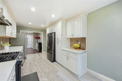 Spacious and versatile, this beautiful 4 bedroom, 3 bathroom - photo 18