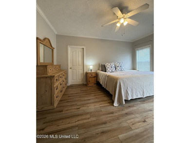 Welcome to 11 Rolling Green Circle - this expertly crafted and - photo 19