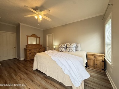 Welcome to 11 Rolling Green Circle - this expertly crafted and - photo 21