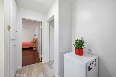 Spacious and versatile, this beautiful 4 bedroom, 3 bathroom - photo 21
