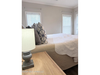 Welcome to 11 Rolling Green Circle - this expertly crafted and - photo 24