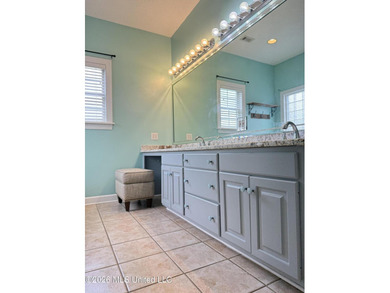 Welcome to 11 Rolling Green Circle - this expertly crafted and - photo 25