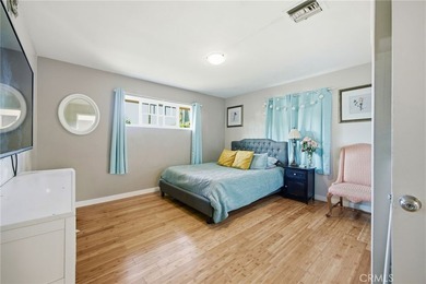 Spacious and versatile, this beautiful 4 bedroom, 3 bathroom - photo 27