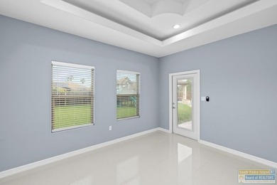 Beautiful and spacious home in Laguna Vista featuring a modern - photo 39