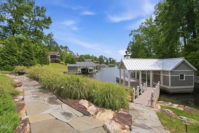 The dream lake house you have been waiting for that checks all - photo 14