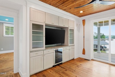 The dream lake house you have been waiting for that checks all - photo 20