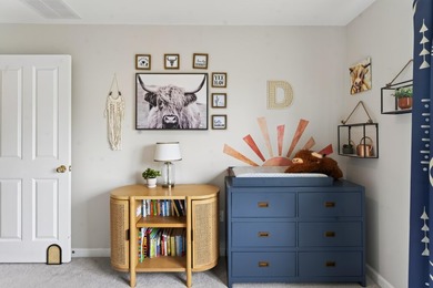 Nestled in the sought-after Pine Hollow neighborhood in the - photo 25