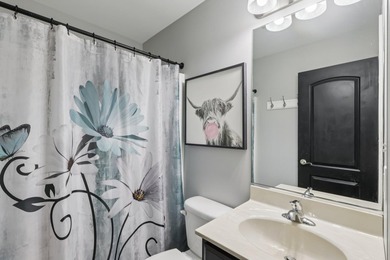 Beautifully maintained 4 bed, 3 bath home built in 2017, located - photo 25