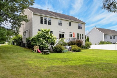 Nestled in the sought-after Pine Hollow neighborhood in the - photo 32