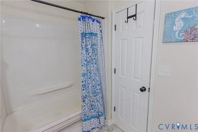Very Nice Well Maintained Split Foyer on Full 1 Acre Corner - photo 32