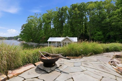 The dream lake house you have been waiting for that checks all - photo 47