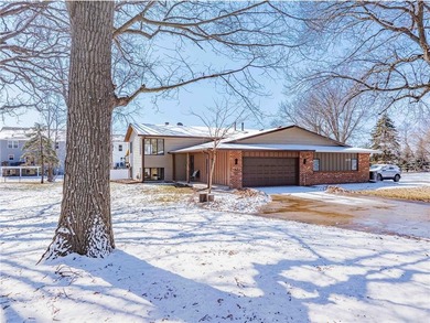 Steiger Lake Townhome/Townhouse For Sale in Victoria Minnesota