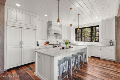 This one-of-a-kind retreat in the heart of Gozzer Ranch, tucked - photo 14