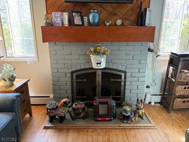 Great Cottage-Style home on large, beautiful, property. Perfect - photo 14