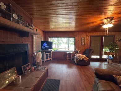 Caddo Lake Estates home on a large lot, a private boat ramp - photo 15