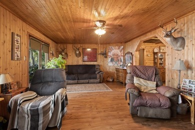 Caddo Lake Estates home on a large lot, a private boat ramp - photo 17