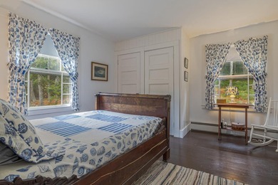 *Birchcroft*, a c.1920 classic shingle style cottage in the - photo 24