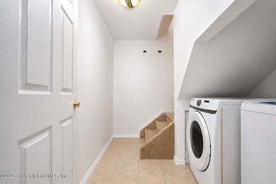 Welcome to 322 Liberty Avenue! This large and beautifully - photo 24