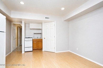 Welcome to 322 Liberty Avenue! This large and beautifully - photo 25