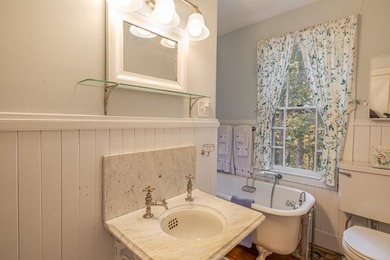 *Birchcroft*, a c.1920 classic shingle style cottage in the - photo 27