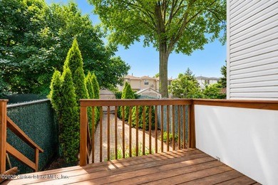 Welcome to 322 Liberty Avenue! This large and beautifully - photo 28