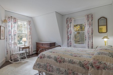 *Birchcroft*, a c.1920 classic shingle style cottage in the - photo 33