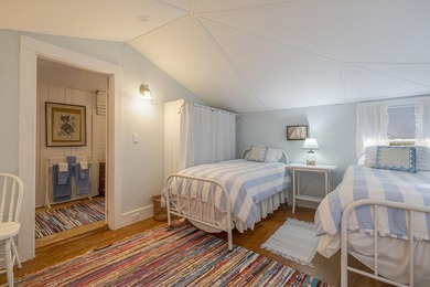 *Birchcroft*, a c.1920 classic shingle style cottage in the - photo 44