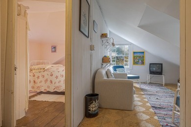 *Birchcroft*, a c.1920 classic shingle style cottage in the - photo 46