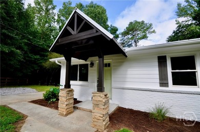 This adorable ranch in Oconee County has been completely - photo 3