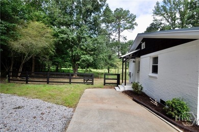 This adorable ranch in Oconee County has been completely - photo 7