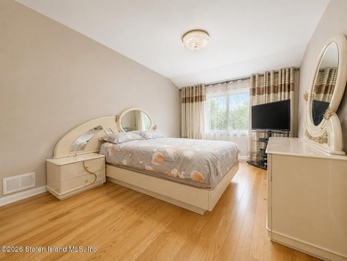 Nestled in the highly desirable Richmond Town section of Staten - photo 21