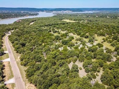 Beautiful homesites available to build your dream home. All lots - photo 3