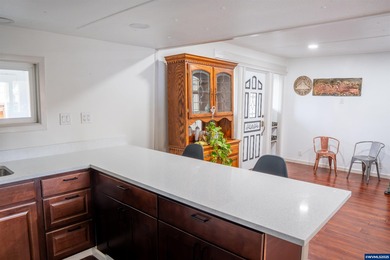 Welcome to Portland! This beautifully updated manufactured home