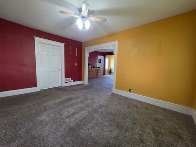 Welcome to 945 Geranium Ave E in Saint Paul! This charming 2 bed - photo 5