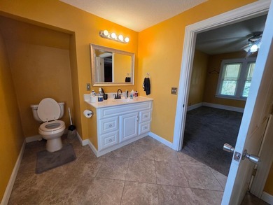 Welcome to 945 Geranium Ave E in Saint Paul! This charming 2 bed - photo 9
